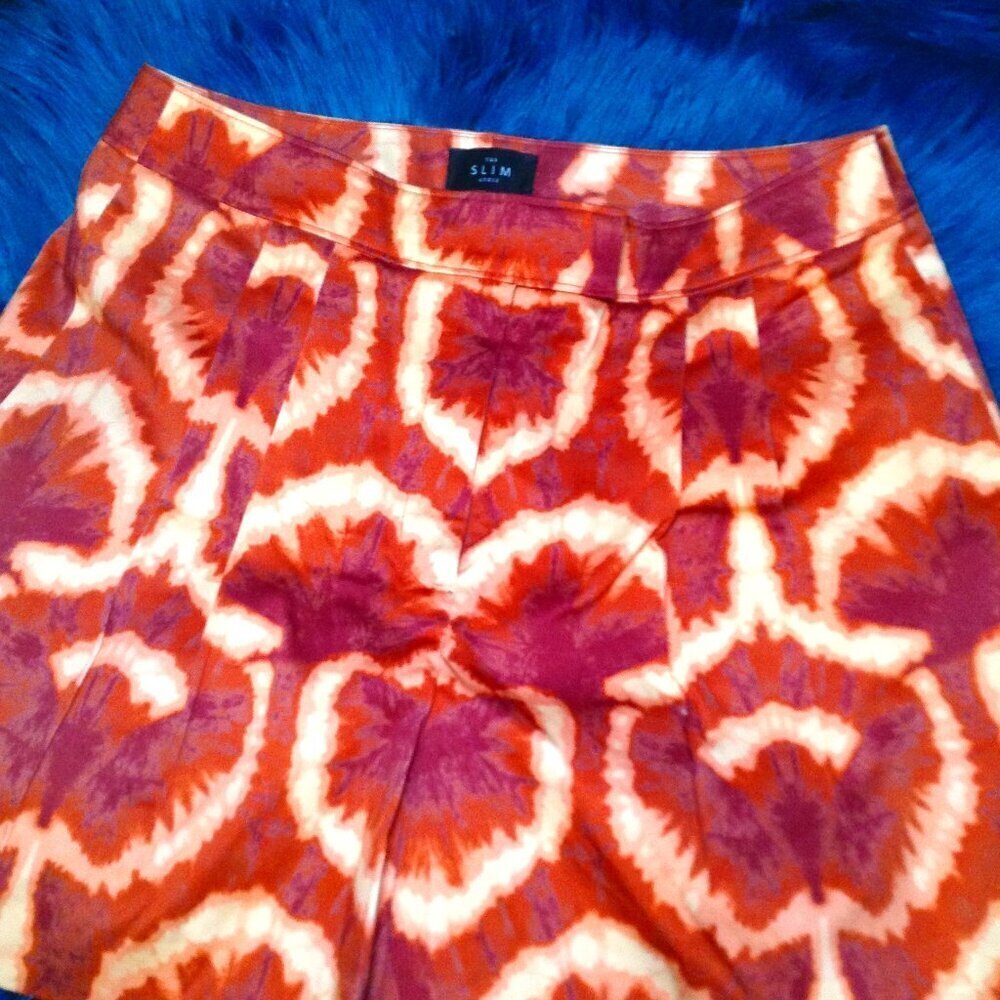 NWOT WHBM Pleated Shorts; L", Ikat Sunburst, Beach Girl, Vacation Mode, Chic